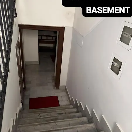 Almapetra Colosseo * Řím