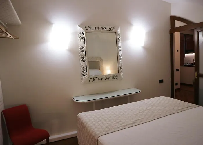 Almapetra Colosseo ローマ