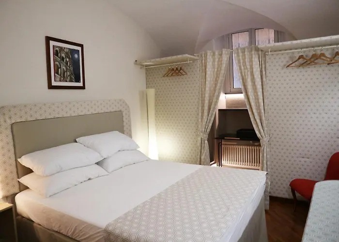 Almapetra Colosseo Lägenhet *